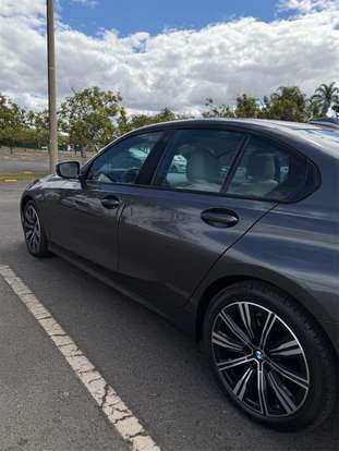 BMW-320i-2021