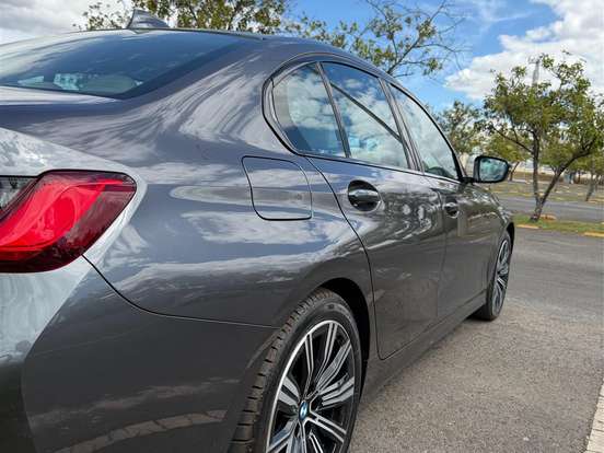 BMW-320i-2.0 16V TURBO GASOLINA SPORT GP AUTOMÁTICO BMW-320i-2021
