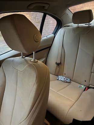 BMW-320i-2015