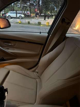 BMW-320i-2015