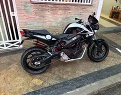 BMW F 800 R BMW F 800 R
