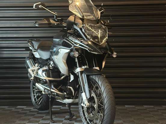 BMW-R 1250 GS PREMIUM TRIPLE BLACK BMW-R 1250 GS PREMIUM TRIPLE BLACK-2022