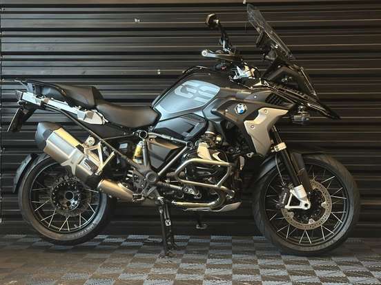 BMW-R 1250 GS PREMIUM TRIPLE BLACK BMW-R 1250 GS PREMIUM TRIPLE BLACK-2022