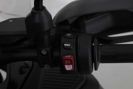 BMW-R 1300 GS ADVENTURE TRIPLE BLACK-2025