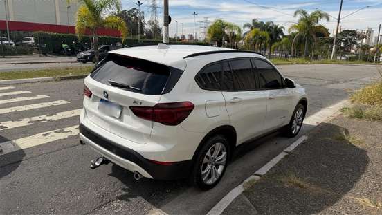 BMW-X1-2016