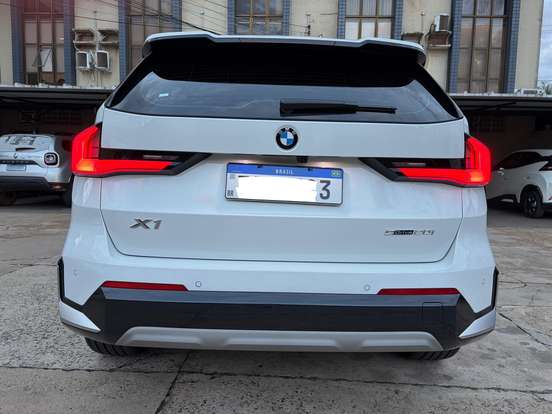 BMW-X1-2.0 16V TURBO GASOLINA SDRIVE20I X-LINE STEPTRONIC BMW-X1-2025