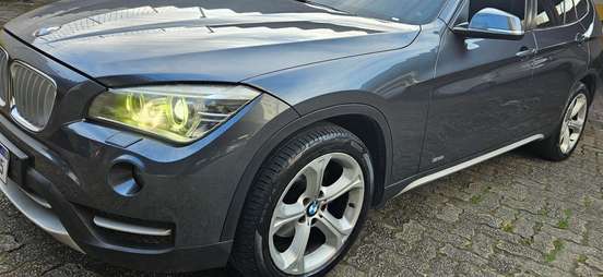 BMW-X1-2013