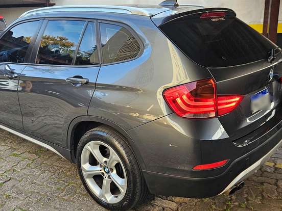 BMW-X1-2.0 16V TURBO GASOLINA SDRIVE20I 4P AUTOMÁTICO BMW-X1-2013