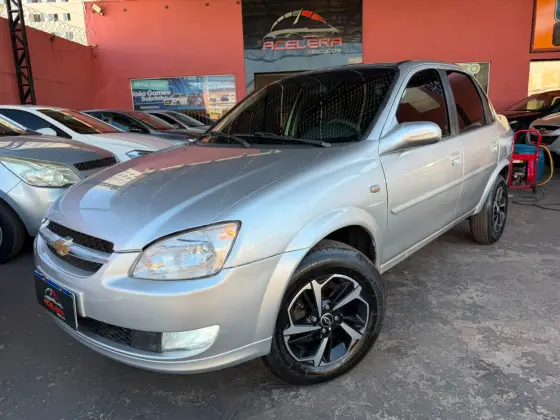 CHEVROLET CLASSIC 1.0 MPFI LS 8V FLEX 4P MANUAL CHEVROLET CLASSIC 1.0 MPFI LS 8V FLEX 4P MANUAL