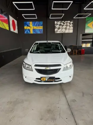 CHEVROLET ONIX 1.0 MPFI LS 8V FLEX 4P MANUAL CHEVROLET ONIX 1.0 MPFI LS 8V FLEX 4P MANUAL