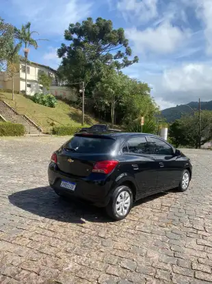CHEVROLET-ONIX-2014