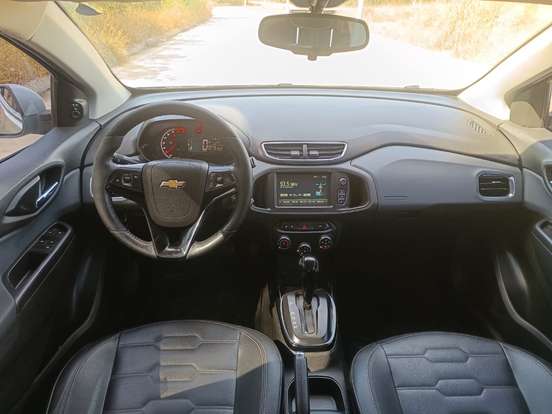 CHEVROLET-ONIX-2019