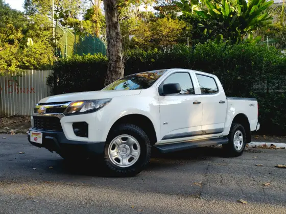 CHEVROLET S10 2.8 16V TURBO DIESEL LS CD 4X4 MANUAL CHEVROLET S10 2.8 16V TURBO DIESEL LS CD 4X4 MANUAL
