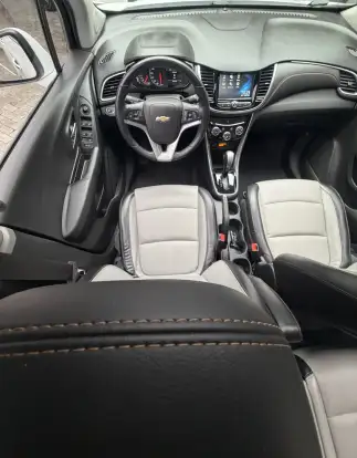 CHEVROLET-TRACKER-2017