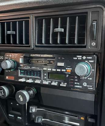 CHEVROLET-CARAVAN-1986