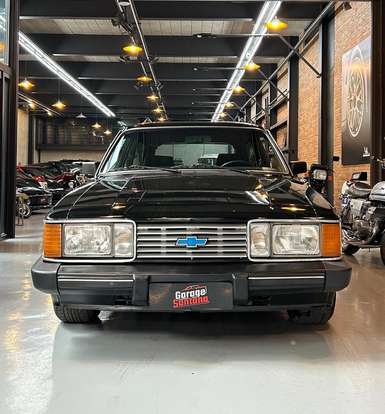 CHEVROLET-CARAVAN-1986