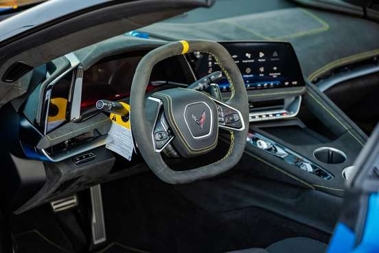 CHEVROLET-CORVETTE-2025