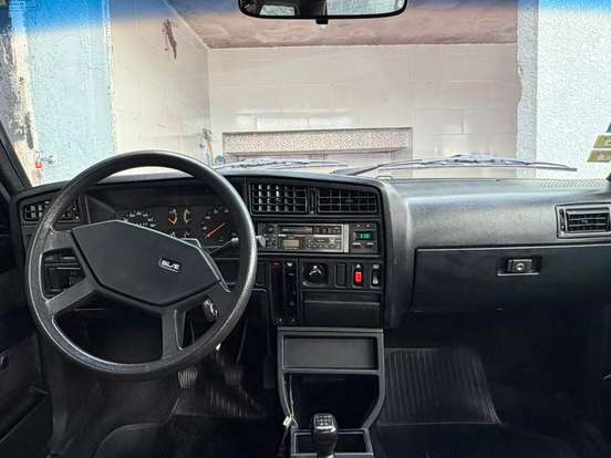 CHEVROLET-MONZA-1988