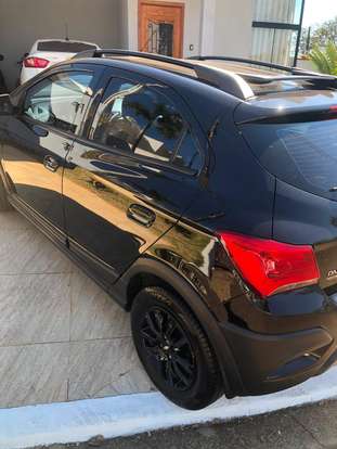 CHEVROLET-ONIX-2019
