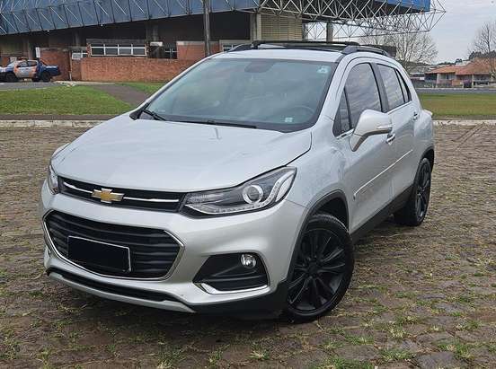 CHEVROLET-TRACKER-2018
