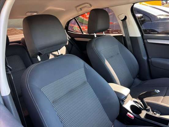 CITROËN-C4 LOUNGE-1.6 THP FLEX LIVE BVA CITROËN-C4 LOUNGE-2018