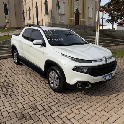 FIAT TORO 1.8 16V EVO FLEX FREEDOM AT6 FIAT TORO 1.8 16V EVO FLEX FREEDOM AT6