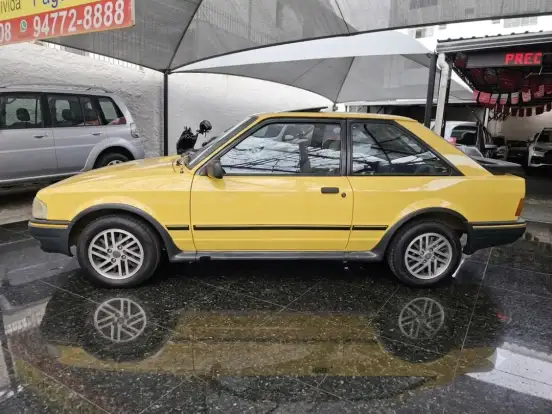 FORD-ESCORT-1989