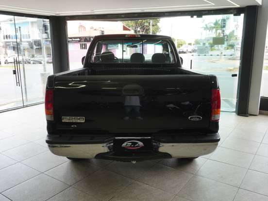 FORD-F-250-3.9 XLT 4X2 CS DIESEL 2P MANUAL FORD-F-250-2009