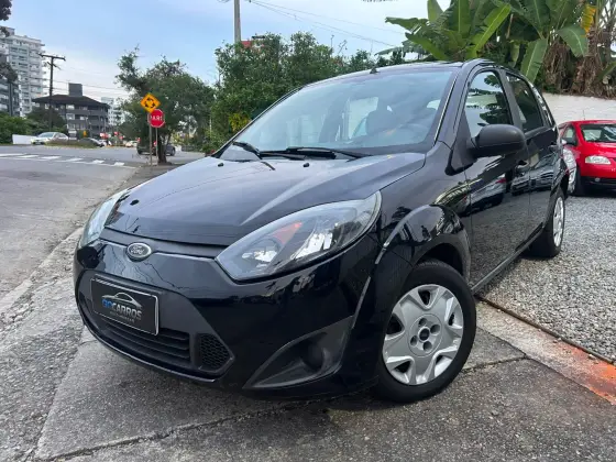 FORD FIESTA 1.0 ROCAM HATCH 8V FLEX 4P MANUAL