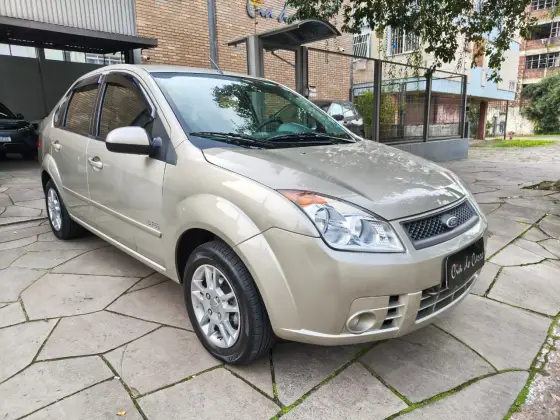 FORD FIESTA 1.6 MPI SEDAN 8V FLEX 4P MANUAL FORD FIESTA 1.6 MPI SEDAN 8V FLEX 4P MANUAL