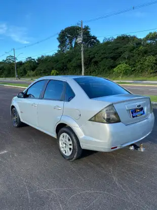 FORD-FIESTA-2011