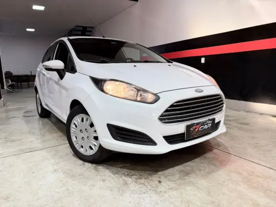 FORD FIESTA 1.6 SE HATCH 16V FLEX 4P MANUAL FORD FIESTA 1.6 SE HATCH 16V FLEX 4P MANUAL