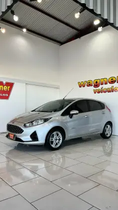 FORD FIESTA 1.6 TI-VCT FLEX SEL POWERSHIFT FORD FIESTA 1.6 TI-VCT FLEX SEL POWERSHIFT