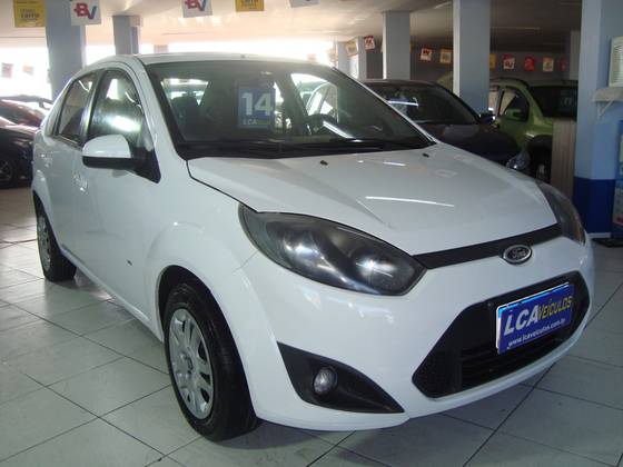 FORD FIESTA 1.6 ROCAM SEDAN 8V FLEX 4P MANUAL
