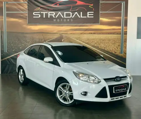 FORD FOCUS 2.0 SE SEDAN 16V FLEX 4P AUTOMÁTICO FORD FOCUS 2.0 SE SEDAN 16V FLEX 4P AUTOMÁTICO