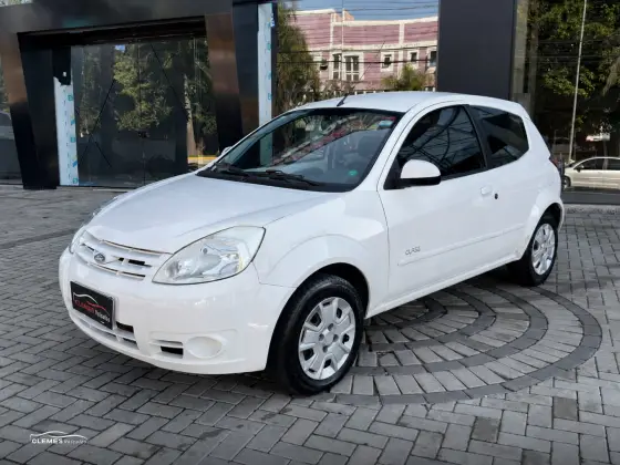 FORD KA 1.0 MPI 8V FLEX 2P MANUAL FORD KA 1.0 MPI 8V FLEX 2P MANUAL