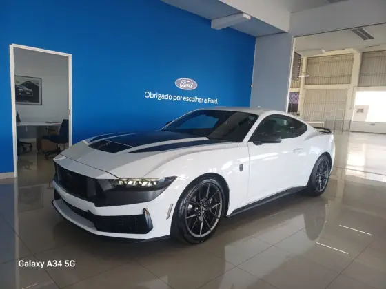 FORD MUSTANG 5.0 V8 GASOLINA DARK HORSE SELECTSHIFT FORD MUSTANG 5.0 V8 GASOLINA DARK HORSE SELECTSHIFT