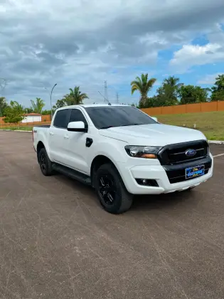 FORD RANGER 2.2 XLS 4X4 CD 16V DIESEL 4P AUTOMÁTICO FORD RANGER 2.2 XLS 4X4 CD 16V DIESEL 4P AUTOMÁTICO