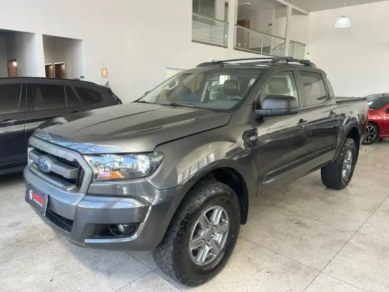 FORD RANGER 2.2 XLS 4X4 CD 16V DIESEL 4P MANUAL FORD RANGER 2.2 XLS 4X4 CD 16V DIESEL 4P MANUAL
