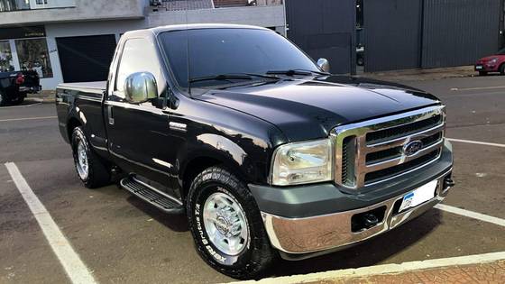 FORD F-250 4.2 XLT 4X2 CS TURBO DIESEL 2P MANUAL