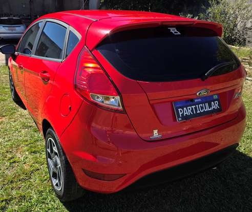 FORD-FIESTA-2014