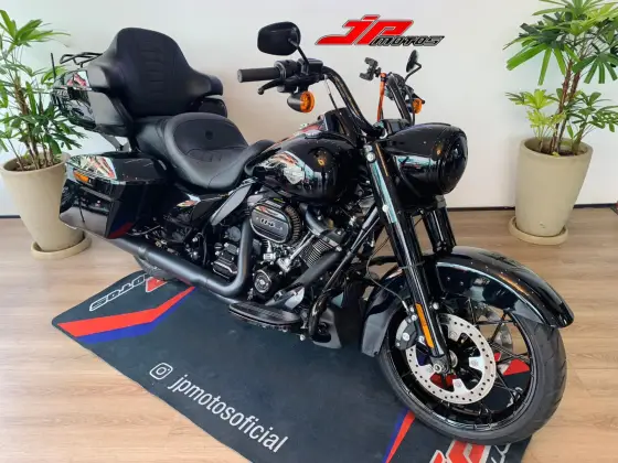 HARLEY-DAVIDSON ROAD KING SPECIAL 