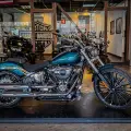 HARLEY-DAVIDSON SOFTAIL BREAKOUT HARLEY-DAVIDSON SOFTAIL BREAKOUT