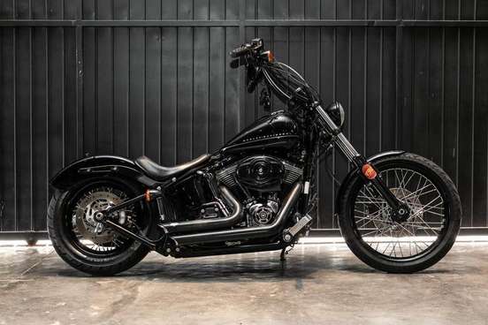 HARLEY-DAVIDSON-SOFTAIL BLACKLINE-2012