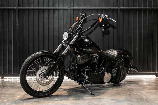 HARLEY-DAVIDSON-SOFTAIL BLACKLINE-2012