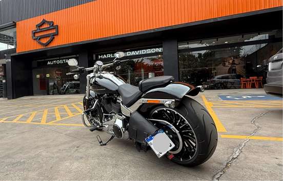 HARLEY-DAVIDSON-SOFTAIL BREAKOUT-2025