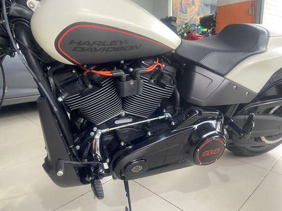HARLEY-DAVIDSON-SOFTAIL FXDR 114 HARLEY-DAVIDSON-SOFTAIL FXDR 114-2019