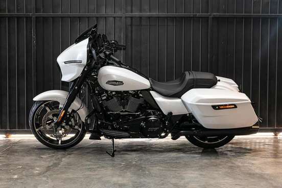 HARLEY-DAVIDSON-STREET GLIDE-2024