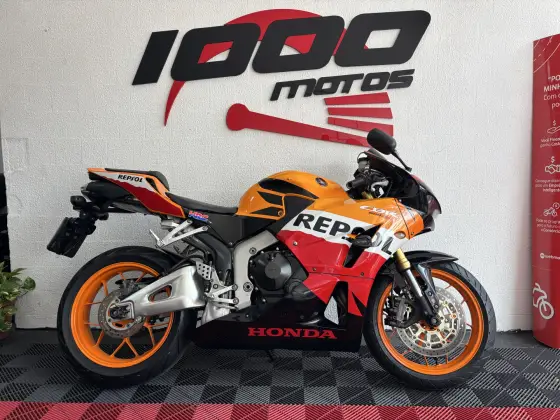 HONDA CBR 600RR HONDA CBR 600RR