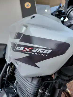 HONDA-CBX 250 TWISTER HONDA-CBX 250 TWISTER-2004
